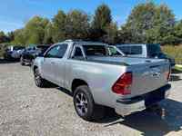VENTES de TOYOTA Hilux DC 2.4L Diesel Manuel 4X4 Pickup d'occasion