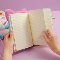 Cahier de dessin animé en peluche A5 Journal mignon pour enfants avec serrure Décompression pour fille Reliure thermique Cadeau de vacances