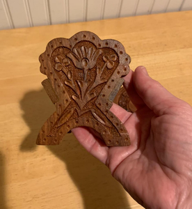 Juego de posavasos de madera para bebidas de seis bohemios inspirados con patrones rústicos tallados con conveniente contenedor de almacenamiento de la India - Product Image 2