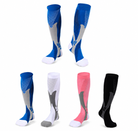 Chaussettes de compression sportives OEM à imprimé dessin animé pour hommes et femmes, favorisent la circulation sanguine des jambes, chaussettes de football athlétiques