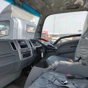 Camion de fret Sinotruck Howo de 5 à 8 tonnes à hayon, conduite à droite et à gauche, à prix d'usine pour le transport de marchandises – Meilleures ventes en Afrique - Product Image 4