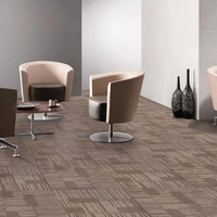 Moderne Nylon-PVC-Teppichfliesen mit Polsterung und Schalldämmung, Anpassbares Puzzlemuster, Kommerzielle Antibakterielle 50x50 Teppichfliesen