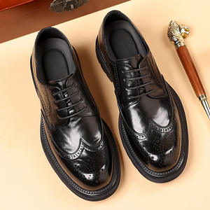 New Genuine Leather Pointed Business Formal Men's <b>Shoes</b> Engraved <b>Decorations</b> Anti-slip Wedding-style British Thick-soled Trendy - Product Image 2