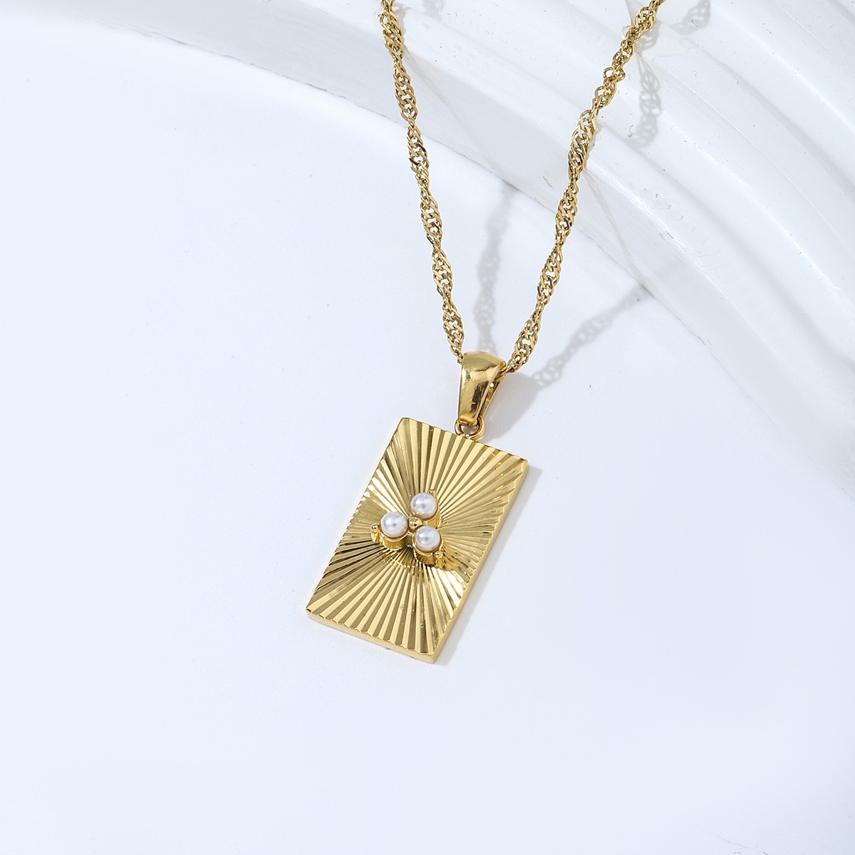 gold filled chunky love pendant