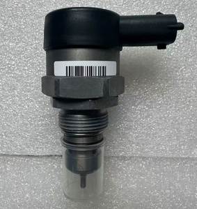 วาล์วควบคุมแรงดันน้ำมันเชื้อเพลิงคุณภาพสูง วาล์ววัดปริมาณน้ำมันเชื้อเพลิง 0281006037 - Product Image 1