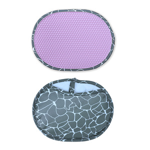 Multifunctional Reusable <b>Silicone</b> Placemat Honeycomb Design High Temperature Resistant Non-Slip Heat Insulation 3mm Thick <b>Mat</b> - Product Image 6