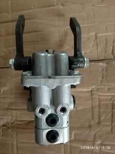 Katup Pilot Pedal Kaki Perjalanan PC200-7 PC200-8 - Product Image 3