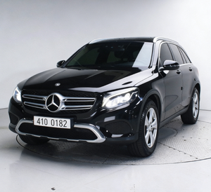 Documents complets Mercedes Benz GLC 2.2 TDI SUV 2016 2017 Diesel Automatique 4MATIC AWD Faible coût d'entretien SUV familial fiable - Product Image 1
