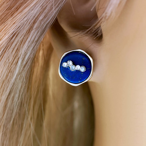 Orecchini a Bottone Vintage con Dettaglio in Pietra Blu, Design Classico, Accessori di Moda per Donne - Product Image 3