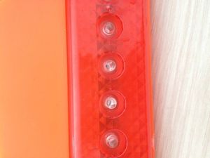 Triángulo de Advertencia de Tráfico LED, Luz Intermitente de Avería para Automóvil, Herramientas de Seguridad de Emergencia - Product Image 3