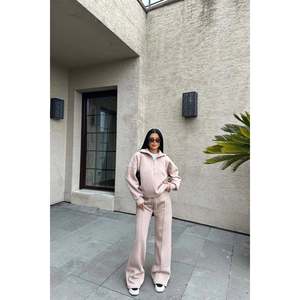 Conjuntos de Traje Beige para Mujer con Detalle de Cremallera - Product Image 3