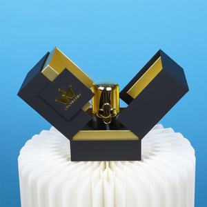 Caja de Maquillaje de Lujo Personalizada, Biodegradable, con Logotipo en Oro Rosa, Estampado en Caliente, Hecha a Mano, con Cierre Magnético Rígido de Doble Puerta - Product Image 3