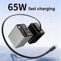 65W Universelles Digital-Display Wandladegerät mit Integriertem Verlängerungskabel Typ-C USB-Anschlüsse Galliumnitrid Schnellladegerät für Elektrogeräte