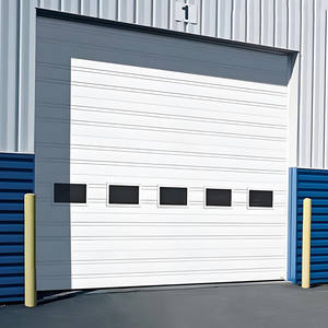 Porte sectionnelle industrielle isolée thermiquement avec panneaux en PU et fenêtre de visualisation pour utilisation dans les portiques de chargement d'usine - Product Image 3