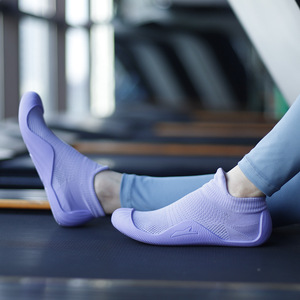 Non Slip <b>Socks</b> Breathable Knitted Yoga <b>Socks</b> Thin No Show Spandex <b>Polyester</b> Lightweight Floor <b>Socks</b> For Men Women Summer - Product Image 2