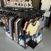 Présentoir de sol Zhongdao pour magasin de vêtements, pour gants de moto, casques et vêtements pour hommes
