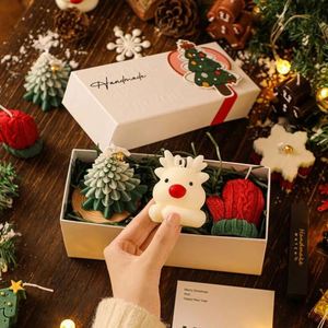Bougie 3D, cadeaux du Nouvel An, vente en gros, aromathérapie, décoration de sapin de Noël, bougie parfumée à la cire d'abeille - Product Image 1