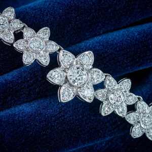 Collier Rivière Fleur en Moissanite Style Édouardien en Argent 925 – Élégant Bijou de Fête et Cadeau d'Anniversaire pour Femme – Style Tendance - Product Image 2