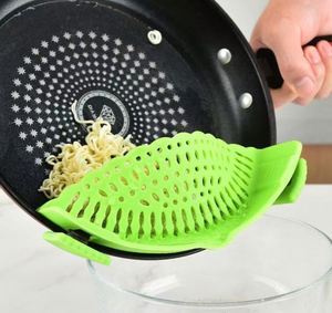 Colador de Cocina Snap N Strain para Ollas y Pastas - Colador Ajustable de Silicona con Clip para Ollas, Sartenes y Tazones - Product Image 5