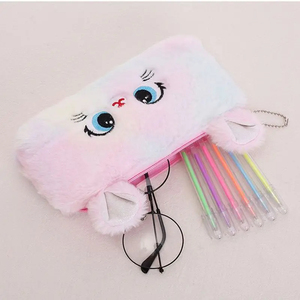 Astuccio Portapenne a Forma di Gatto in Peluche Stile Cartone Animato Kawaii per Ragazze Morbido e Accogliente - Product Image 2