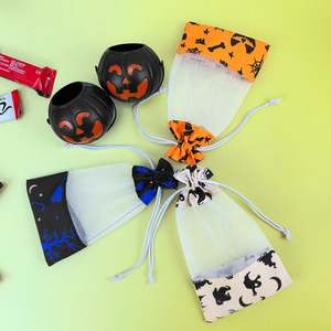Pochette en organza de coton personnalisée pour Halloween, avec cordon de serrage, pour emballer des friandises sucrées - Product Image 2