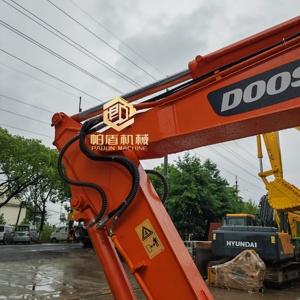 รถขุดขนาดเล็ก Doosan DH60 มือสอง 6 ตัน รถขุดไฮดรอลิกของแท้จากเกาหลี พร้อมชั่วโมงการทำงานต่ำ สายพานยาง มีสินค้าในสต็อก - Product Image 2
