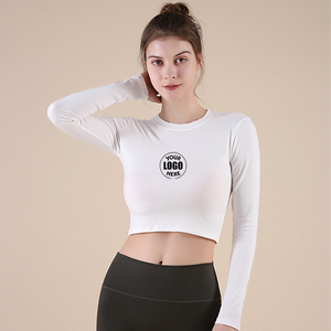 Haut court côtelé à manches longues pour femme en 96 % viscose et 4 % élasthanne, idéal pour le yoga, le Pilates et la course à pied - Product Image 1
