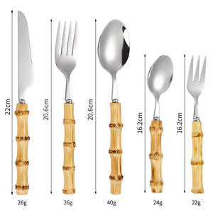 Vente en gros 304 manche en bambou en acier inoxydable <span class=keywords><strong>vaisselle</strong></span> vintage filet rouge cuillère fourchette couteau à steak fourchette ensemble - Product Image 5