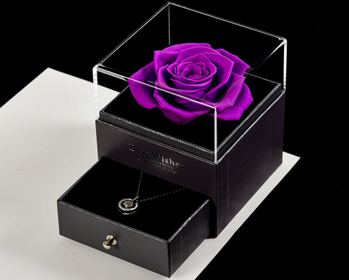 Viola (senza collana)