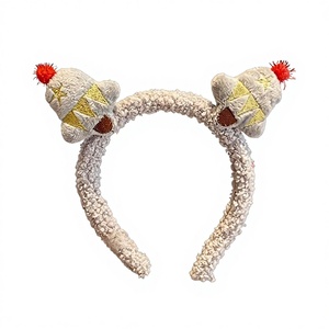 Serre-tête de Noël mignon fait main en forme de renne et de Père Noël, en peluche féerique pour l'automne et l'hiver, accessoire capillaire fantaisie et tendance pour filles, idéal pour les fêtes. - Product Image 6