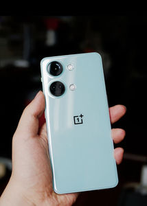 Smartphone OnePlus 2V 5G à succès avec écran de 6,74 pouces, batterie de 5000 mAh, processeur Octa Core, langue d'exploitation française, connectivité LTE - Product Image 3