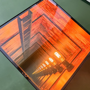 Mesa de Centro con Espejo Infinito y Túnel de Luz LED, Cubo Reflectante Personalizable para Decoración de Sala de Estar Moderna - Product Image 6