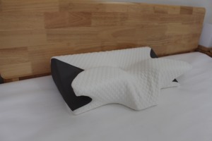 وسادة WJ-2073 على شكل فراشة مصنوعة من الفوم الذاكر للنوم على الجانب - دعم طبي للرقبة للتخييم والفنادق مضادة لعث الغبار - Product Image 5