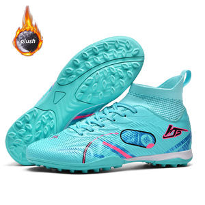 Nuevas botas de fútbol para hombre y mujer con tacos pequeños, tacos largos para adultos y acolchado de algodón para mayor calidez. - Product Image 5