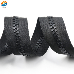 Customized wholesale No 8 Chunky Open Ended Zip Plastic Teeth - Heavy Duty Black # 8 Zipper for trunk