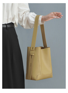 Sacs à main de luxe en gros pour femmes, sacs à bandoulière vintage en cuir véritable grande capacité, sacs fourre-tout portables pour dames - Product Image 3