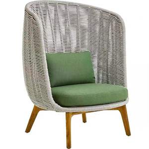 Chaise longue d'extérieur en rotin Qian Teng Furniture, structure en bois massif, durable, pour villa et cour. - Product Image 4