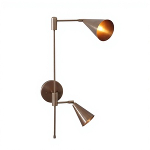 Applique murale moderne en laiton au design géométrique, luminaire d'intérieur pour salon et décoration intérieure - Product Image 4