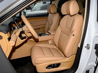 Venta Especial: AITO M5, SUV Familiar de Conducción Inteligente con Amplio Espacio Interior y Cabina Premium para Compradores Internacionales