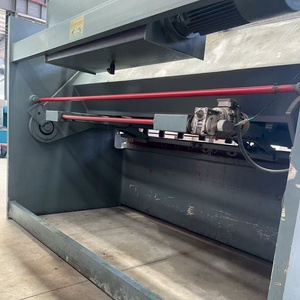 Máquina de corte de chapa de acero biselada de 12 mm x 2500 mm para techos - Product Image 2