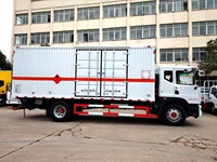 Dongfeng Sinotruk HOWO 4X2 Camión de Carga Personalizado para Transporte de Mercancías Peligrosas y Explosivos con Caja Cerrada
