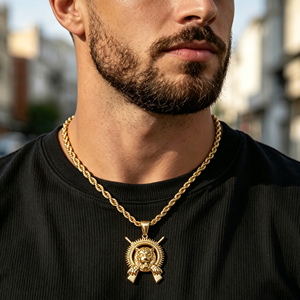 Pendentif Hip Hop pour Homme en Acier Inoxydable 316L Plaqué Or 18K, Tête de Lion Creuse Circulaire, Breloque Pistolet, Gravable sur Mesure, avec Cordon Torsadé Épais - Product Image 1