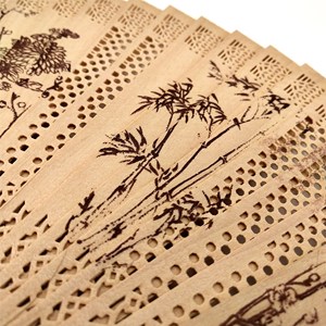 Abanico de Madera con Aroma a Sándalo Chino para Decoración de Bodas - Product Image 5