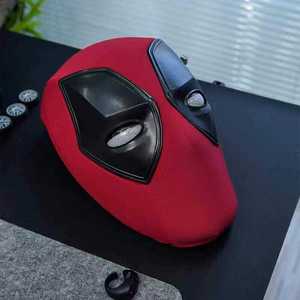 Casco in Plastica di Deadpool, Spider-Man e Wolverine con Luci Lampeggianti e Maschera per Cosplay Marvel - Product Image 3