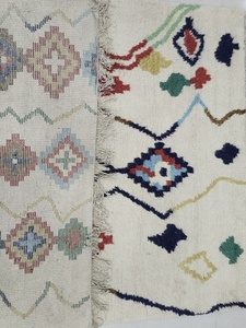 Ensemble de tapis et coussin carré marocain traditionnel en laine et soie – Tapis de sol doux et durable à motifs géométriques noués à la main - Product Image 3