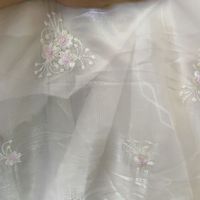 Robe d'été Nouvelle fleur de lys pour filles Tissu brodé Petite fleur fraîche 100% Tissu polyester pour robe de femme