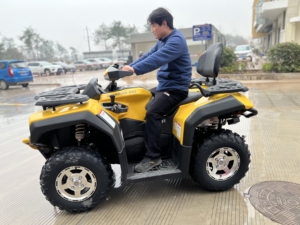 Quadricycle tout-terrain Jinbang OEM 550cc à essence 4x4 à transmission par arbre, 4 temps, pour adultes, certifié, performances hors route, moteur >1000W, couple 20-40Nm - Product Image 1
