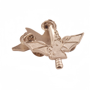 Épinglette personnalisée <span class=keywords><strong>en</strong></span> forme d'ailes 3D, médailles d'<span class=keywords><strong>or</strong></span> des États-Unis Épinglette d'<span class=keywords><strong>ange</strong></span> avec insigne de parachutiste de 1976 et fermoir papillon - Product Image 3