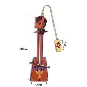 Marcapáginas con Forma de Instrumento Tradicional Chino, Color Naranja, Impresión UV, Diseño de Vaca - Product Image 2