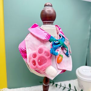 Babero Rosa para Perro Nick Wilde con Colgante de Zanahoria y Lazo para Sesiones de Fotos de Mascotas, Accesorio de Algodón Puro para Uso en las Cuatro Estaciones - Product Image 3
